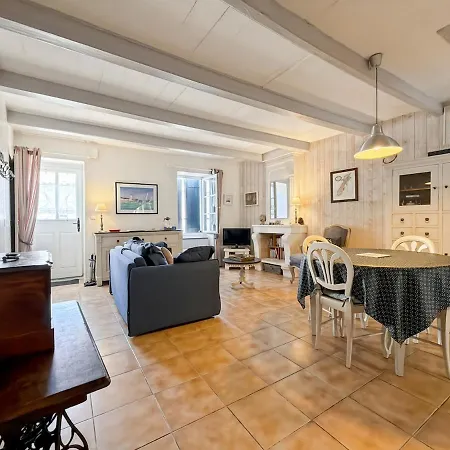 Charmante Maison Au Coeur Du Village De Prázdninový dům *