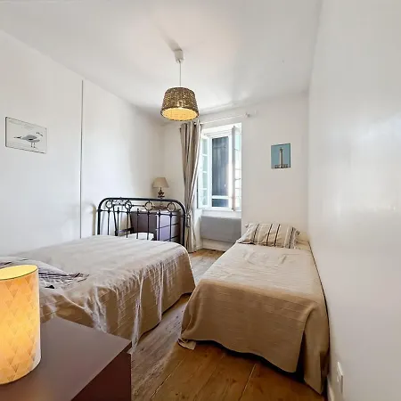 Сasa de vacaciones Charmante Maison Au Coeur Du Village De *